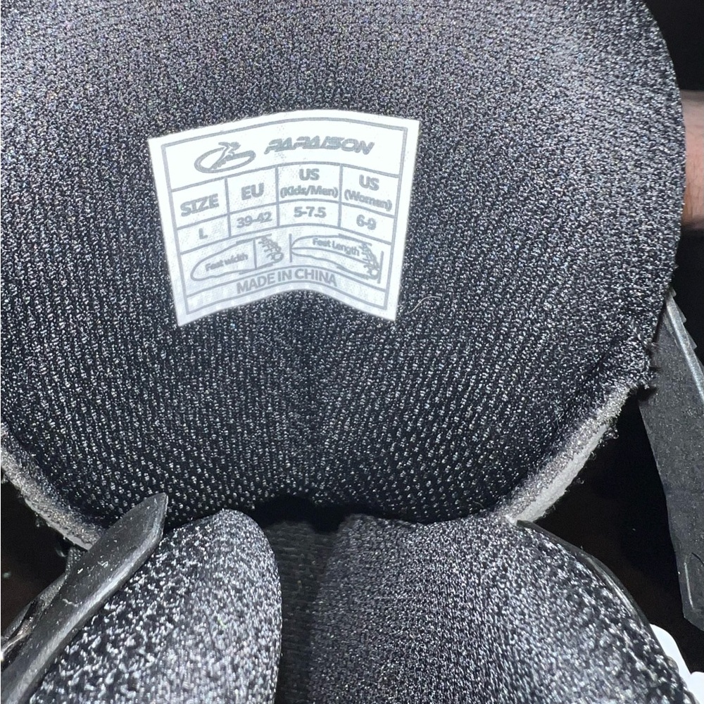 Adjustable Inline Roller Skates - image 3